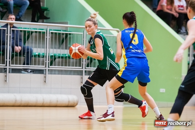 Zdjęcie w galerii na portalu naszraciborz.pl: Koszykarki RKK AZS znów poległy wiadomości z regionu