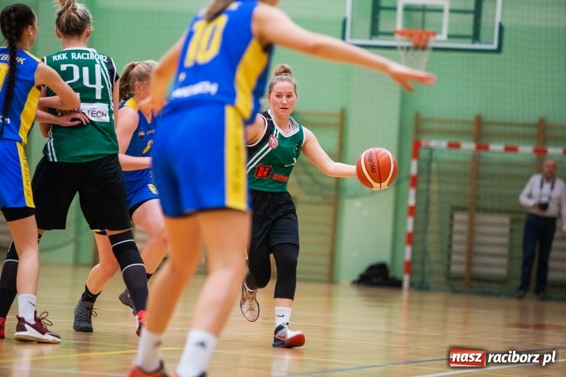 Zdjęcie w galerii na portalu naszraciborz.pl: Koszykarki RKK AZS znów poległy wiadomości z regionu