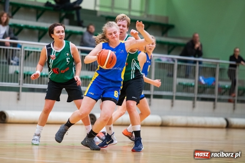 Zdjęcie w galerii na portalu naszraciborz.pl: Koszykarki RKK AZS znów poległy wiadomości z regionu