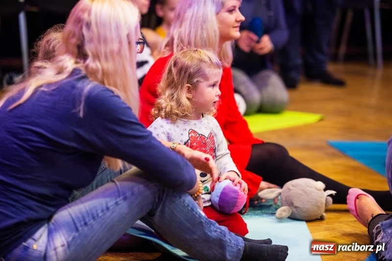 Zdjęcie w galerii na portalu naszraciborz.pl: Maluchy w Krainie Dźwięku - dookoła świata wiadomości z regionu