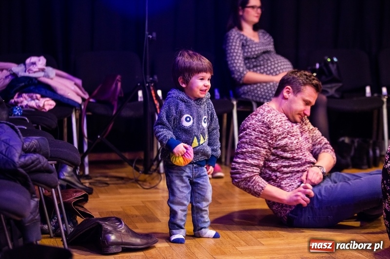 Zdjęcie w galerii na portalu naszraciborz.pl: Maluchy w Krainie Dźwięku - dookoła świata wiadomości z regionu