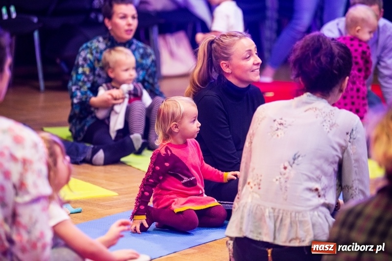 Zdjęcie w galerii na portalu naszraciborz.pl: Maluchy w Krainie Dźwięku - dookoła świata wiadomości z regionu