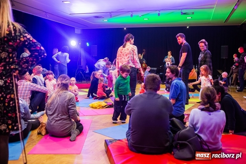 Zdjęcie w galerii na portalu naszraciborz.pl: Maluchy w Krainie Dźwięku - dookoła świata wiadomości z regionu