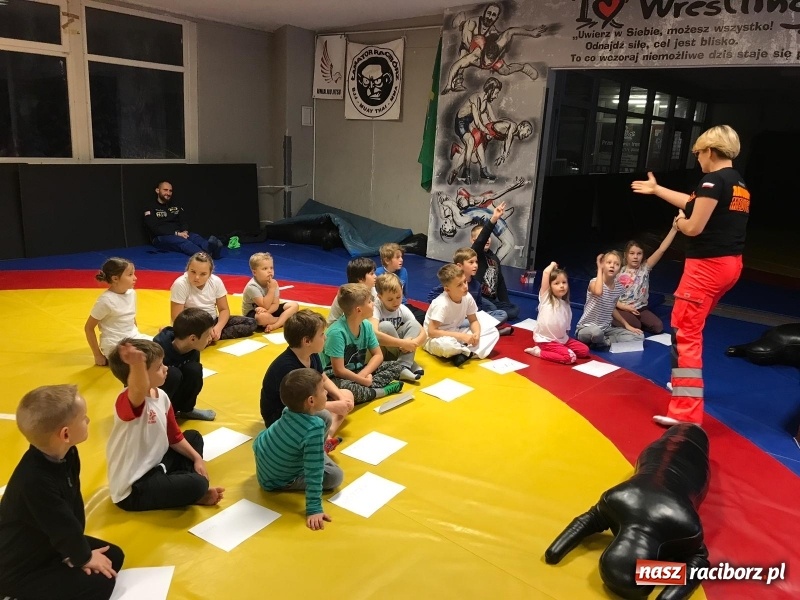 Zdjęcie w galerii na portalu naszraciborz.pl: Zajęcia profilaktyczne w Klubie Łamator  wiadomości z regionu