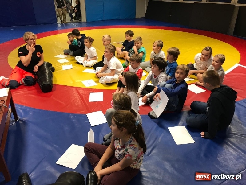 Zdjęcie w galerii na portalu naszraciborz.pl: Zajęcia profilaktyczne w Klubie Łamator  wiadomości z regionu