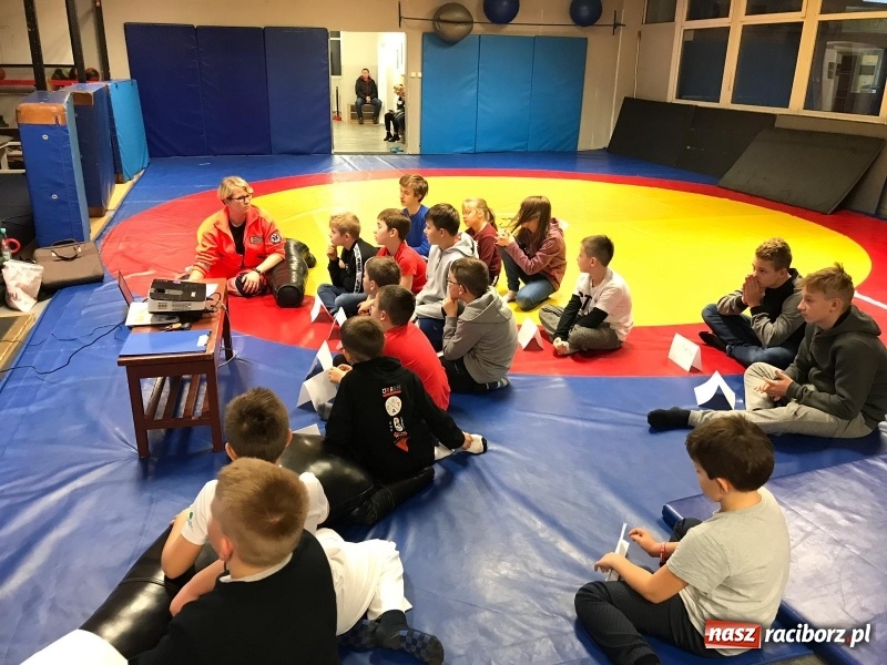 Zdjęcie w galerii na portalu naszraciborz.pl: Zajęcia profilaktyczne w Klubie Łamator  wiadomości z regionu