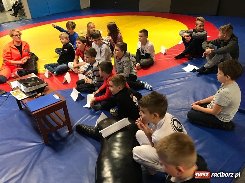 Zdjęcie w galerii na portalu naszraciborz.pl: Zajęcia profilaktyczne w Klubie Łamator  wiadomości z regionu