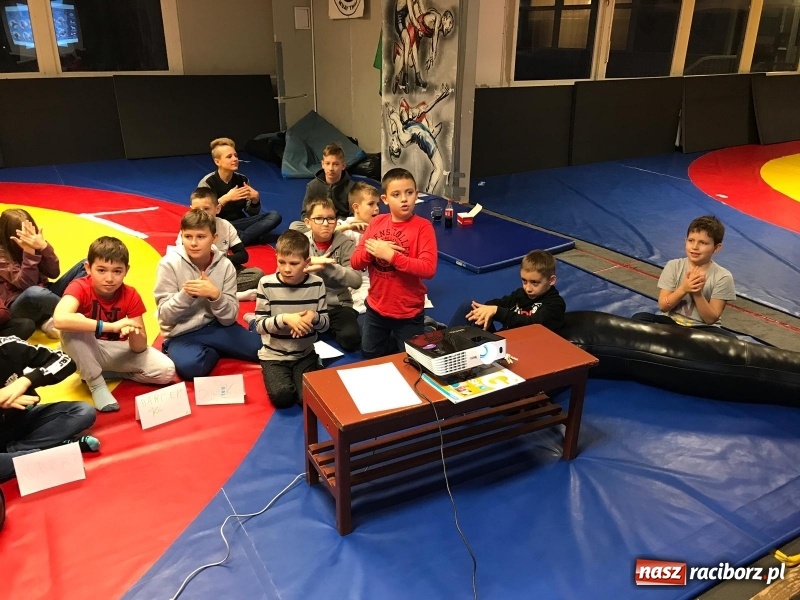 Zdjęcie w galerii na portalu naszraciborz.pl: Zajęcia profilaktyczne w Klubie Łamator  wiadomości z regionu