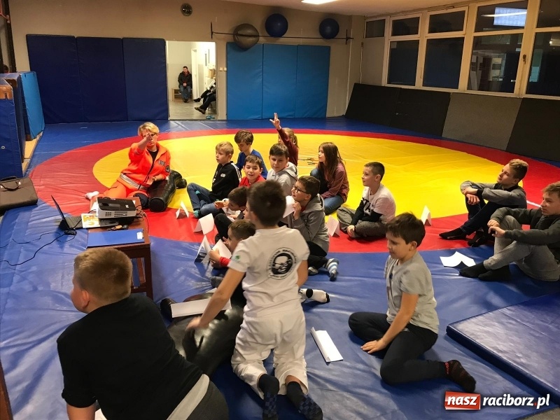 Zdjęcie w galerii na portalu naszraciborz.pl: Zajęcia profilaktyczne w Klubie Łamator  wiadomości z regionu