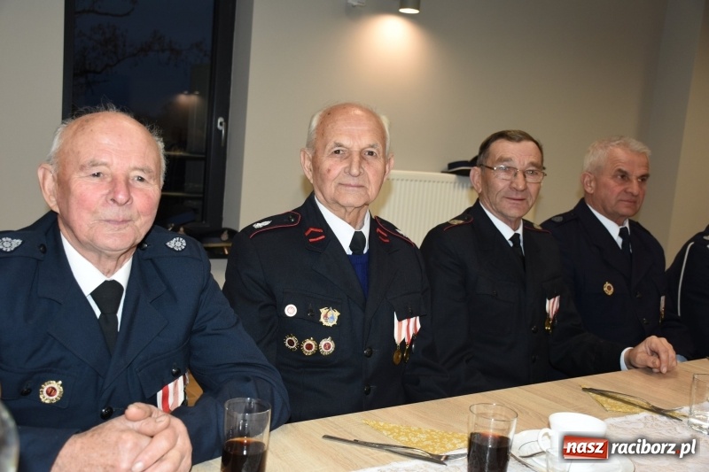 Zdjęcie w galerii na portalu naszraciborz.pl: Spotkanie strażaków weteranów gminy Krzyżanowice  wiadomości z regionu