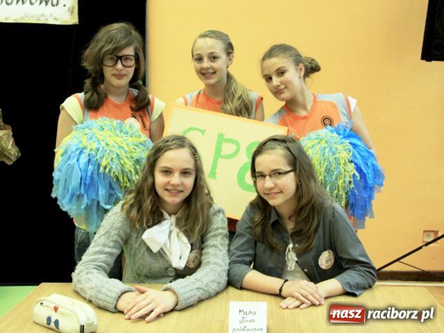 Zdjęcie w galerii na portalu naszraciborz.pl: Omnibus wśród szóstoklasistów wiadomości z regionu