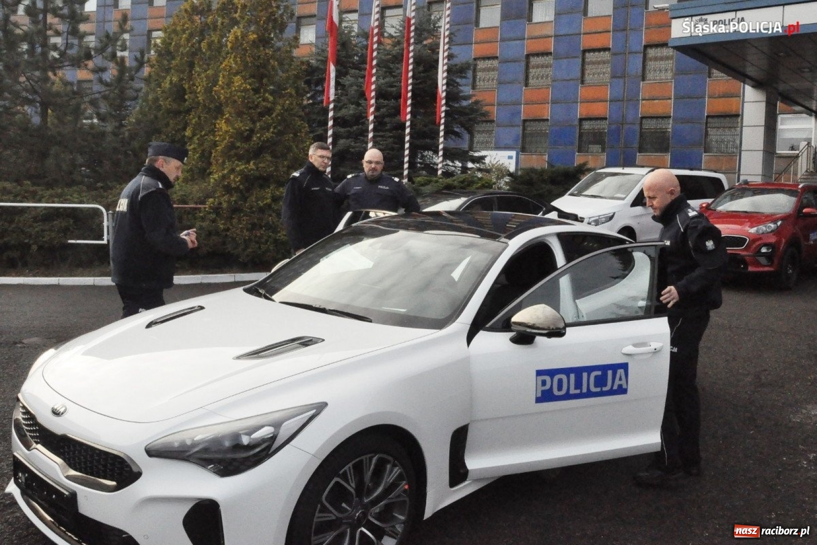 Zdjęcie w galerii na portalu naszraciborz.pl: COP24. Nowe wozy śląskiej policji i spore utrudnienia w aglomeracji wiadomości z regionu
