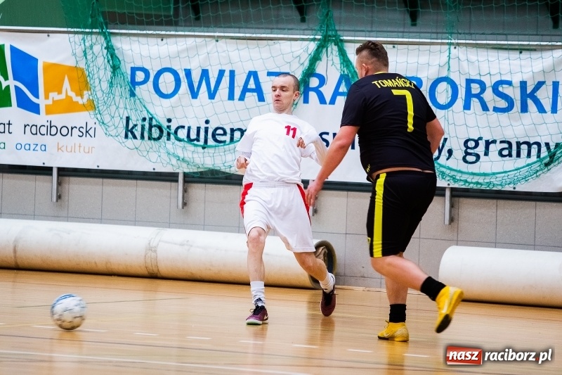 Zdjęcie w galerii na portalu naszraciborz.pl: Sobotnie emocje w HLPN. O wygranej zdecydowała ostatnia akcja wiadomości z regionu
