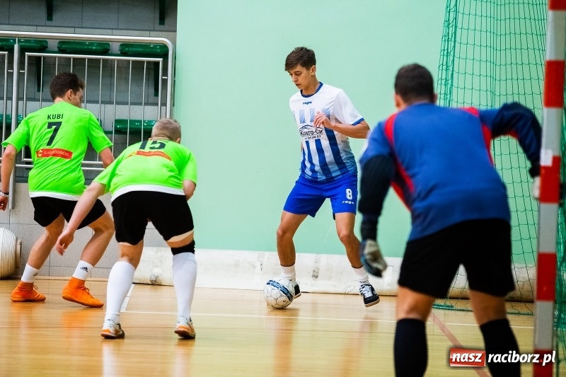 Zdjęcie w galerii na portalu naszraciborz.pl: Sobotnie emocje w HLPN. O wygranej zdecydowała ostatnia akcja wiadomości z regionu
