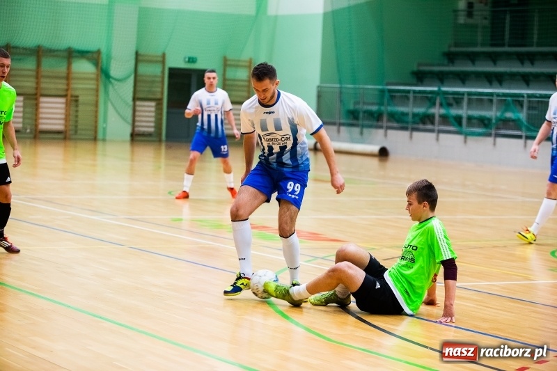 Zdjęcie w galerii na portalu naszraciborz.pl: Sobotnie emocje w HLPN. O wygranej zdecydowała ostatnia akcja wiadomości z regionu