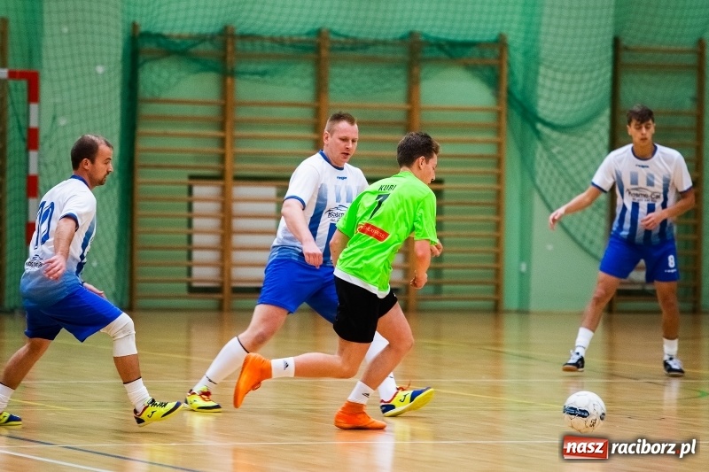 Zdjęcie w galerii na portalu naszraciborz.pl: Sobotnie emocje w HLPN. O wygranej zdecydowała ostatnia akcja wiadomości z regionu