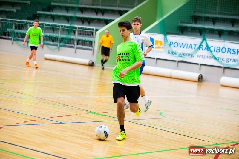 Zdjęcie w galerii na portalu naszraciborz.pl: Sobotnie emocje w HLPN. O wygranej zdecydowała ostatnia akcja wiadomości z regionu