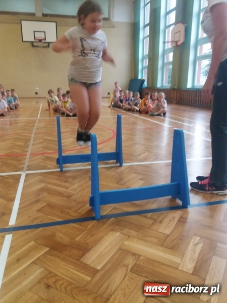 Zdjęcie w galerii na portalu naszraciborz.pl: Spotkanie z królową sportu w Szkole Podstawowej nr 18 wiadomości z regionu