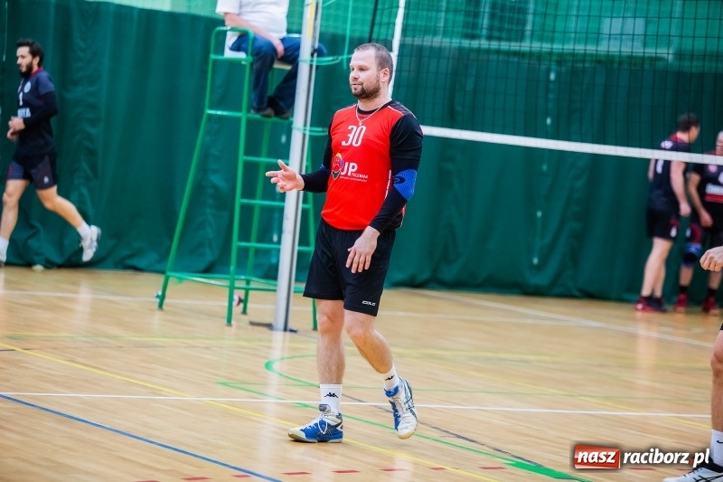 Zdjęcie w galerii na portalu naszraciborz.pl: JP Telebim RLPS. Bez niespodzianek w szóstej kolejce wiadomości z regionu