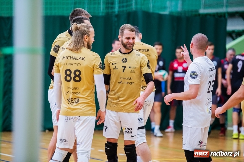 Zdjęcie w galerii na portalu naszraciborz.pl: JP Telebim RLPS. Bez niespodzianek w szóstej kolejce wiadomości z regionu