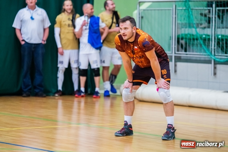 Zdjęcie w galerii na portalu naszraciborz.pl: JP Telebim RLPS. Bez niespodzianek w szóstej kolejce wiadomości z regionu