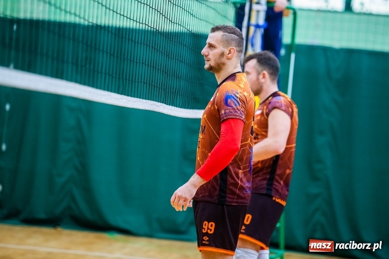 Zdjęcie w galerii na portalu naszraciborz.pl: JP Telebim RLPS. Bez niespodzianek w szóstej kolejce wiadomości z regionu