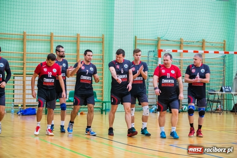 Zdjęcie w galerii na portalu naszraciborz.pl: JP Telebim RLPS. Bez niespodzianek w szóstej kolejce wiadomości z regionu