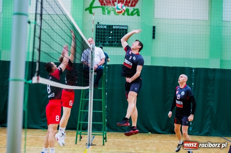 Zdjęcie w galerii na portalu naszraciborz.pl: JP Telebim RLPS. Bez niespodzianek w szóstej kolejce wiadomości z regionu