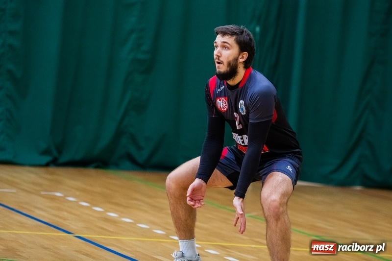 Zdjęcie w galerii na portalu naszraciborz.pl: JP Telebim RLPS. Bez niespodzianek w szóstej kolejce wiadomości z regionu