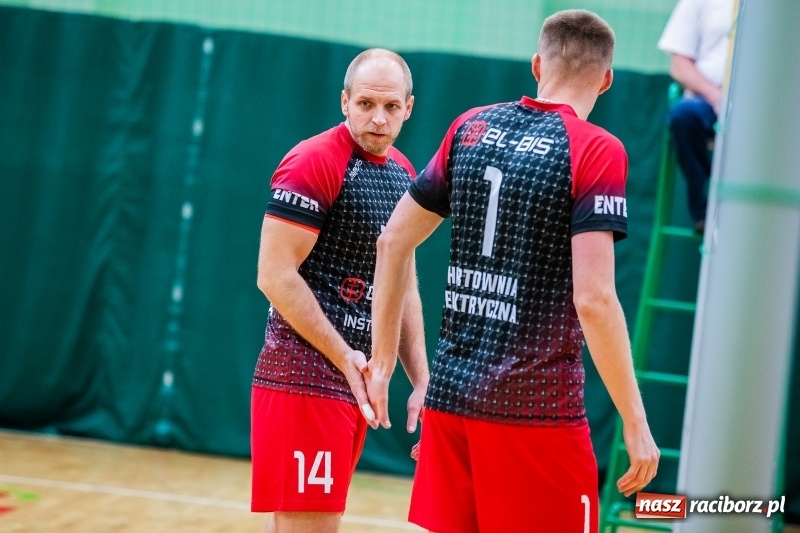 Zdjęcie w galerii na portalu naszraciborz.pl: JP Telebim RLPS. Bez niespodzianek w szóstej kolejce wiadomości z regionu