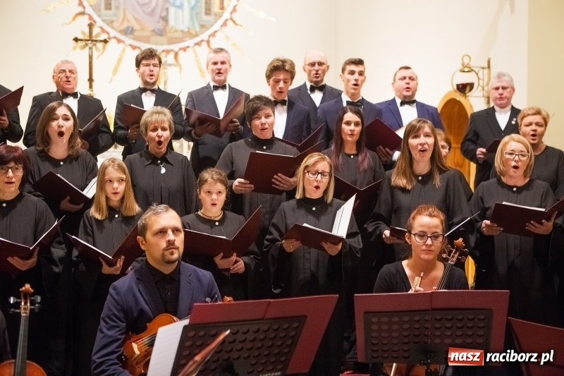 Zdjęcie w galerii na portalu naszraciborz.pl: 40- lecie chóru parafii św. Anny w Babicach wiadomości z regionu