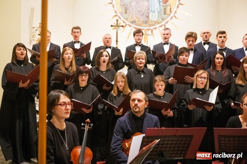 Zdjęcie w galerii na portalu naszraciborz.pl: 40- lecie chóru parafii św. Anny w Babicach wiadomości z regionu