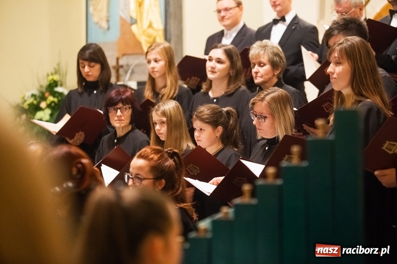 Zdjęcie w galerii na portalu naszraciborz.pl: 40- lecie chóru parafii św. Anny w Babicach wiadomości z regionu