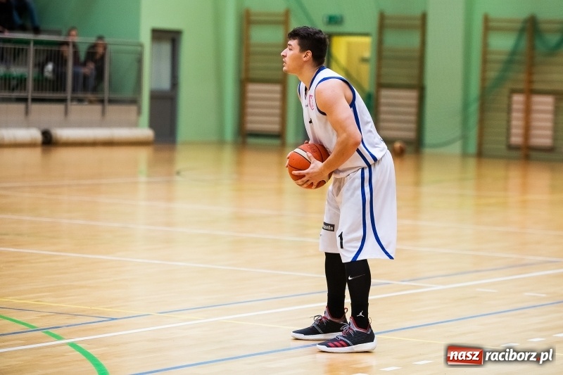 Zdjęcie w galerii na portalu naszraciborz.pl: Akademicy z Gliwic bez szans w starciu z Ofensywą wiadomości z regionu