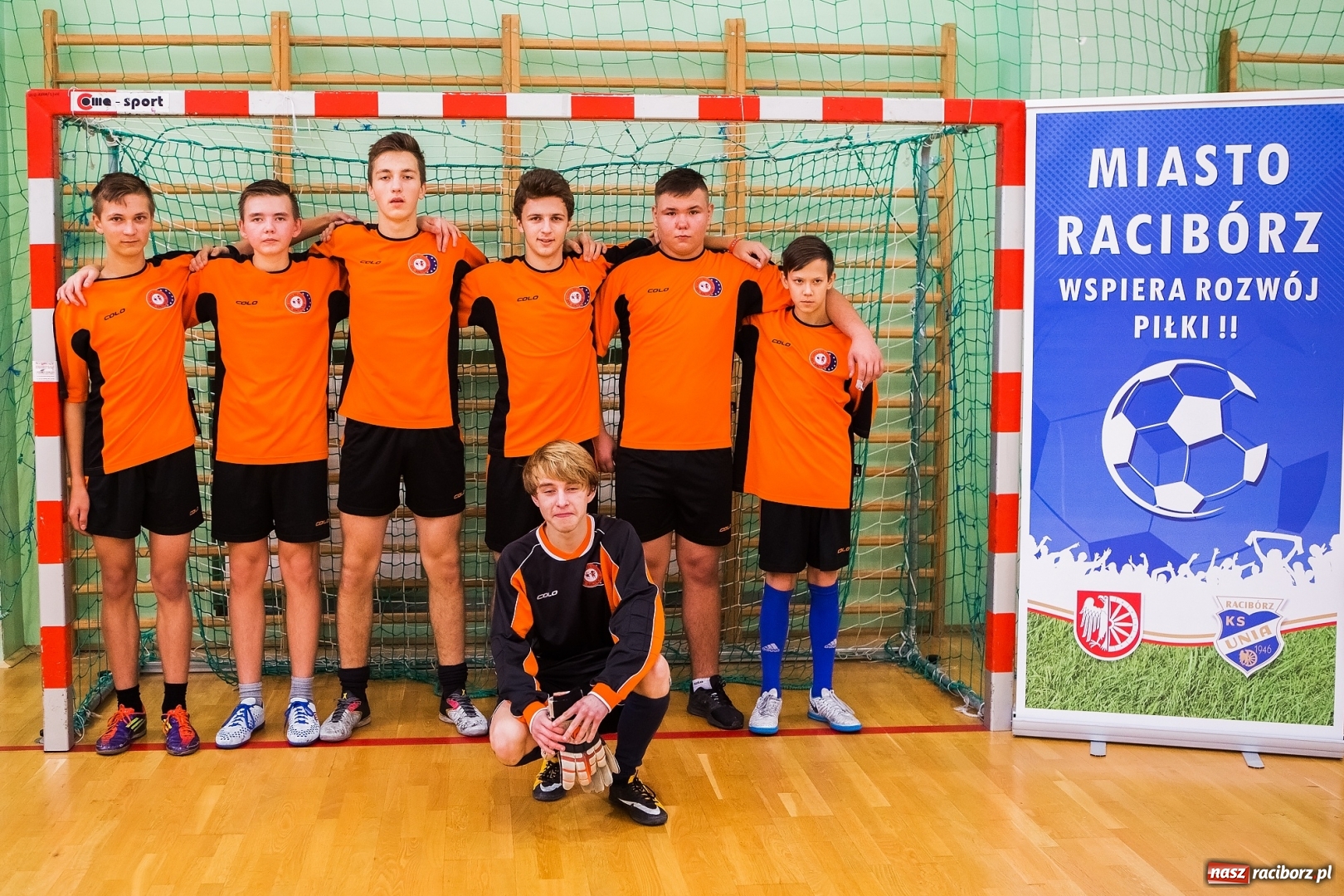 Zdjęcie w galerii na portalu naszraciborz.pl: Turniej piłki nożnej w Arenie Rafako wiadomości z regionu