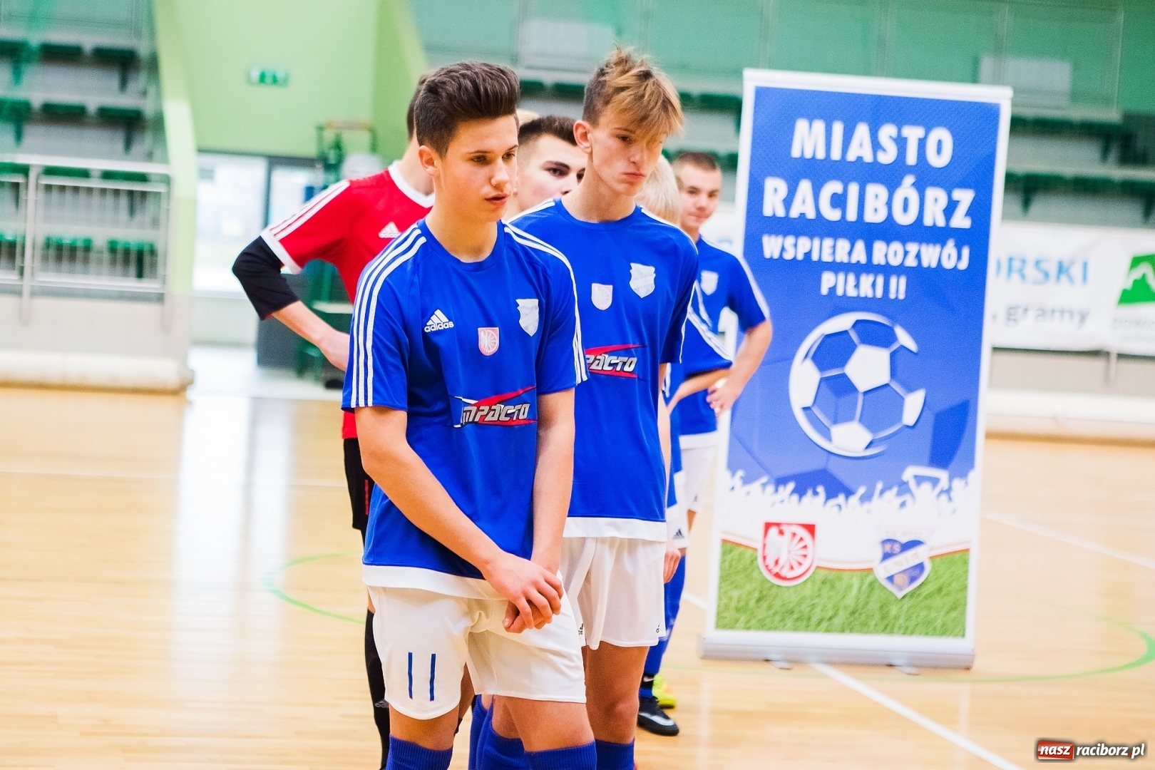 Zdjęcie w galerii na portalu naszraciborz.pl: Turniej piłki nożnej w Arenie Rafako wiadomości z regionu