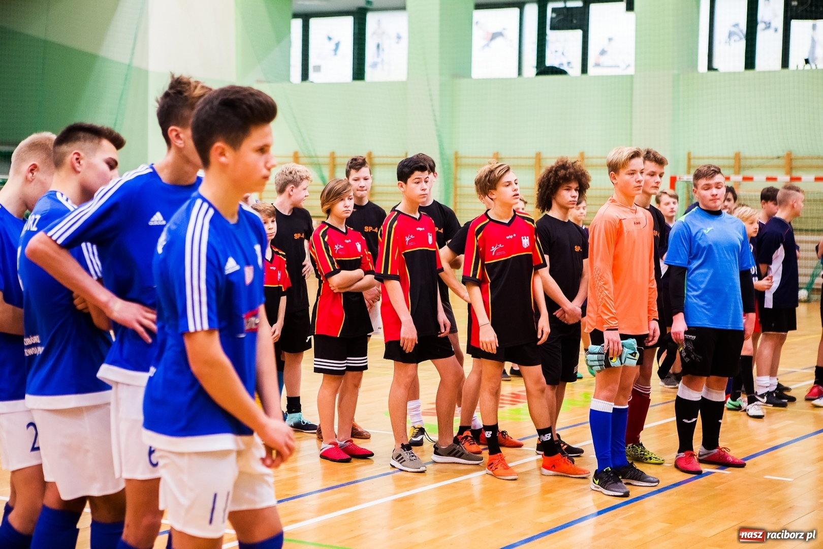 Zdjęcie w galerii na portalu naszraciborz.pl: Turniej piłki nożnej w Arenie Rafako wiadomości z regionu