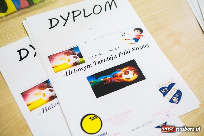 Zdjęcie w galerii na portalu naszraciborz.pl: Turniej piłki nożnej w Arenie Rafako wiadomości z regionu