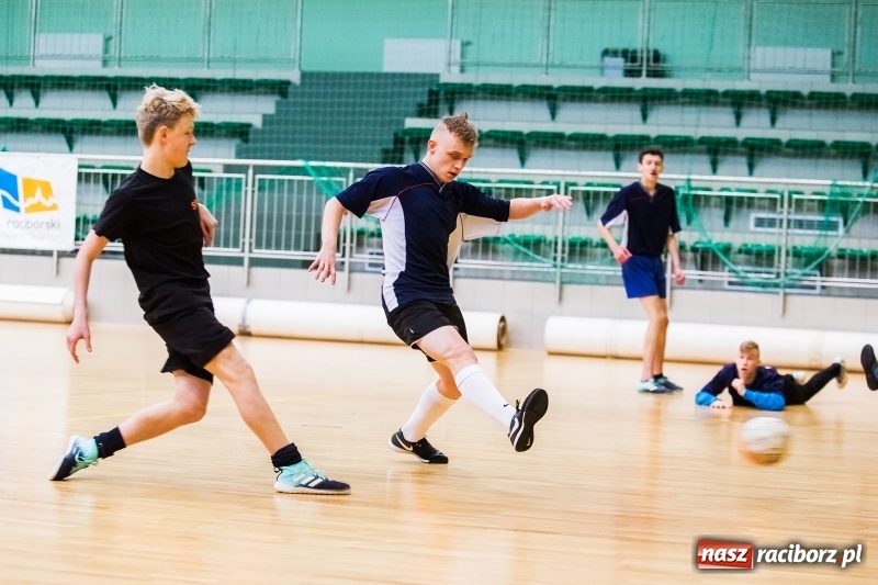 Zdjęcie w galerii na portalu naszraciborz.pl: Turniej piłki nożnej w Arenie Rafako wiadomości z regionu