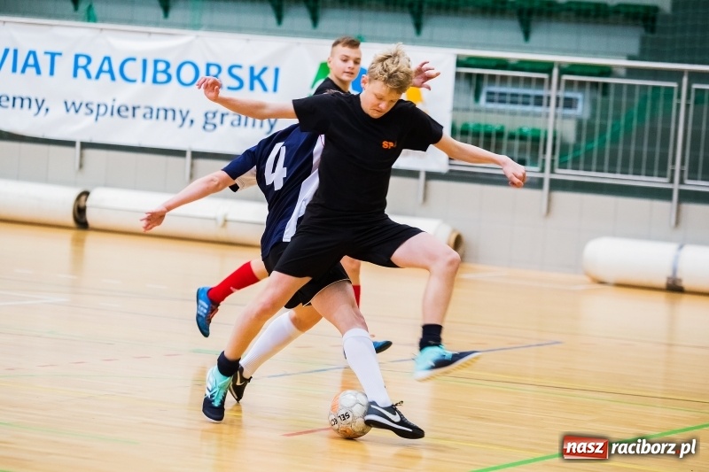 Zdjęcie w galerii na portalu naszraciborz.pl: Turniej piłki nożnej w Arenie Rafako wiadomości z regionu