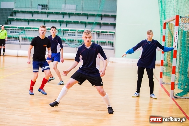 Zdjęcie w galerii na portalu naszraciborz.pl: Turniej piłki nożnej w Arenie Rafako wiadomości z regionu