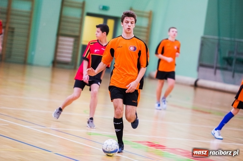 Zdjęcie w galerii na portalu naszraciborz.pl: Turniej piłki nożnej w Arenie Rafako wiadomości z regionu