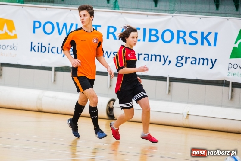 Zdjęcie w galerii na portalu naszraciborz.pl: Turniej piłki nożnej w Arenie Rafako wiadomości z regionu