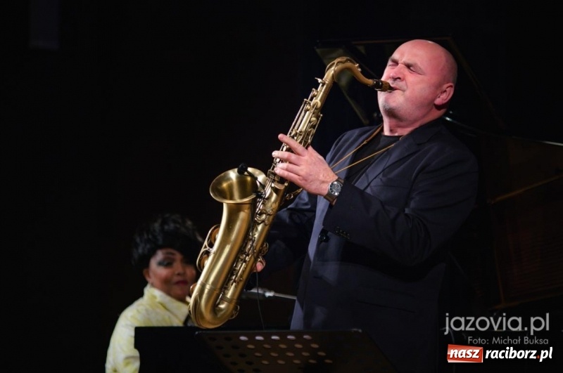 Zdjęcie w galerii na portalu naszraciborz.pl: Finał III PalmJazz Festival. Karen Edwards podbiła serca raciborzan wiadomości z regionu