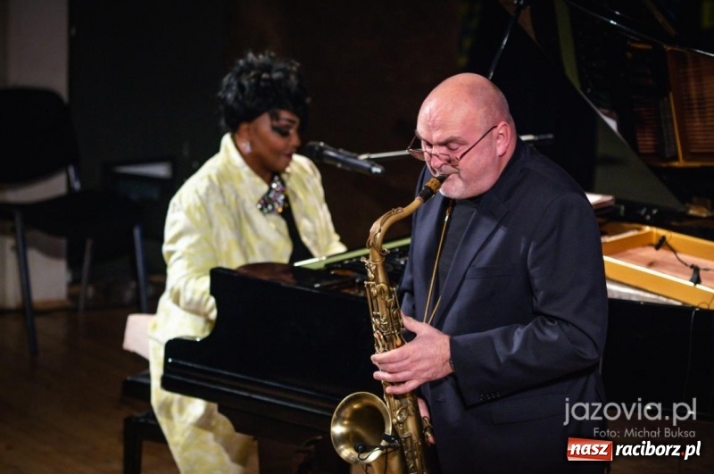 Zdjęcie w galerii na portalu naszraciborz.pl: Finał III PalmJazz Festival. Karen Edwards podbiła serca raciborzan wiadomości z regionu
