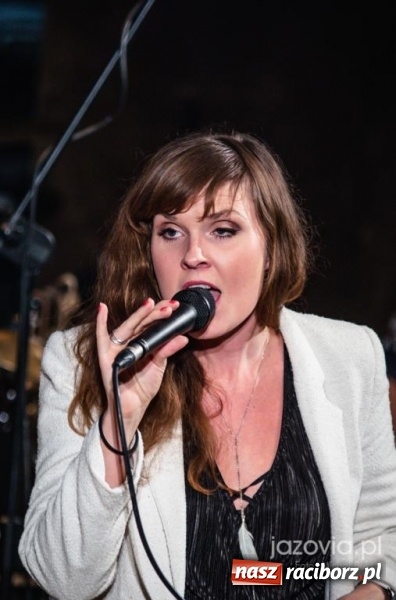 Zdjęcie w galerii na portalu naszraciborz.pl: Finał III PalmJazz Festival. Karen Edwards podbiła serca raciborzan wiadomości z regionu