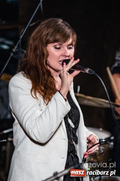 Zdjęcie w galerii na portalu naszraciborz.pl: Finał III PalmJazz Festival. Karen Edwards podbiła serca raciborzan wiadomości z regionu