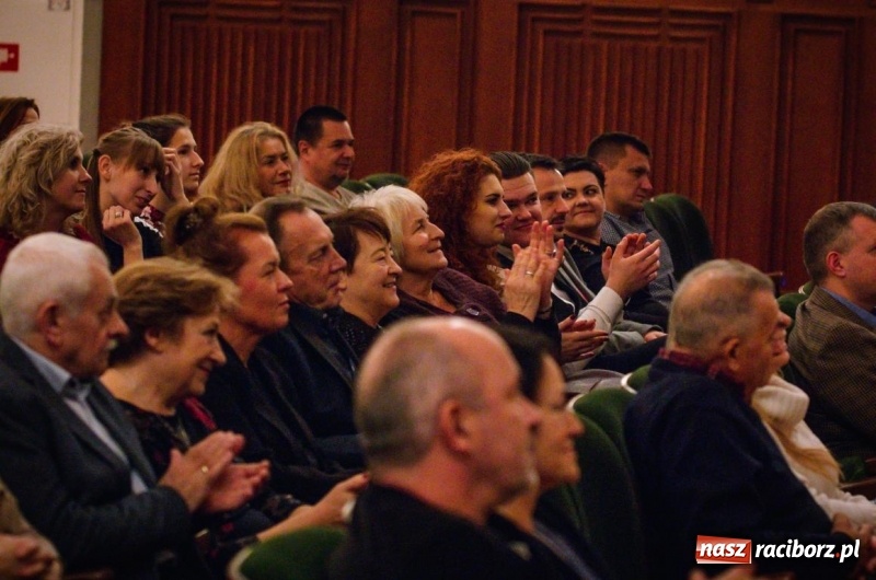 Zdjęcie w galerii na portalu naszraciborz.pl: Finał III PalmJazz Festival. Karen Edwards podbiła serca raciborzan wiadomości z regionu