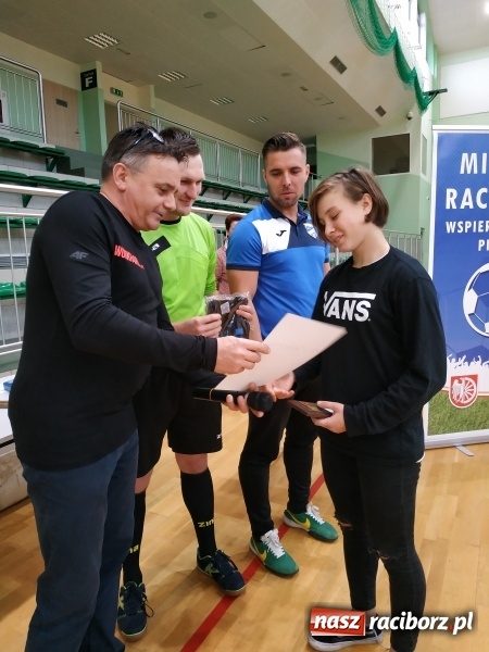 Zdjęcie w galerii na portalu naszraciborz.pl: Otwarte Mistrzostwa Raciborza w Halowej Piłce Nożnej Młodzieży za nami wiadomości z regionu