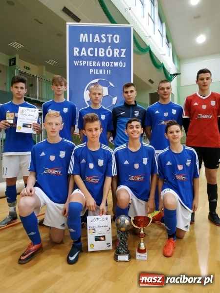 Zdjęcie w galerii na portalu naszraciborz.pl: Otwarte Mistrzostwa Raciborza w Halowej Piłce Nożnej Młodzieży za nami wiadomości z regionu